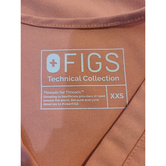 Figs xxs women's peach colored scrub top - Picture 3 of 7